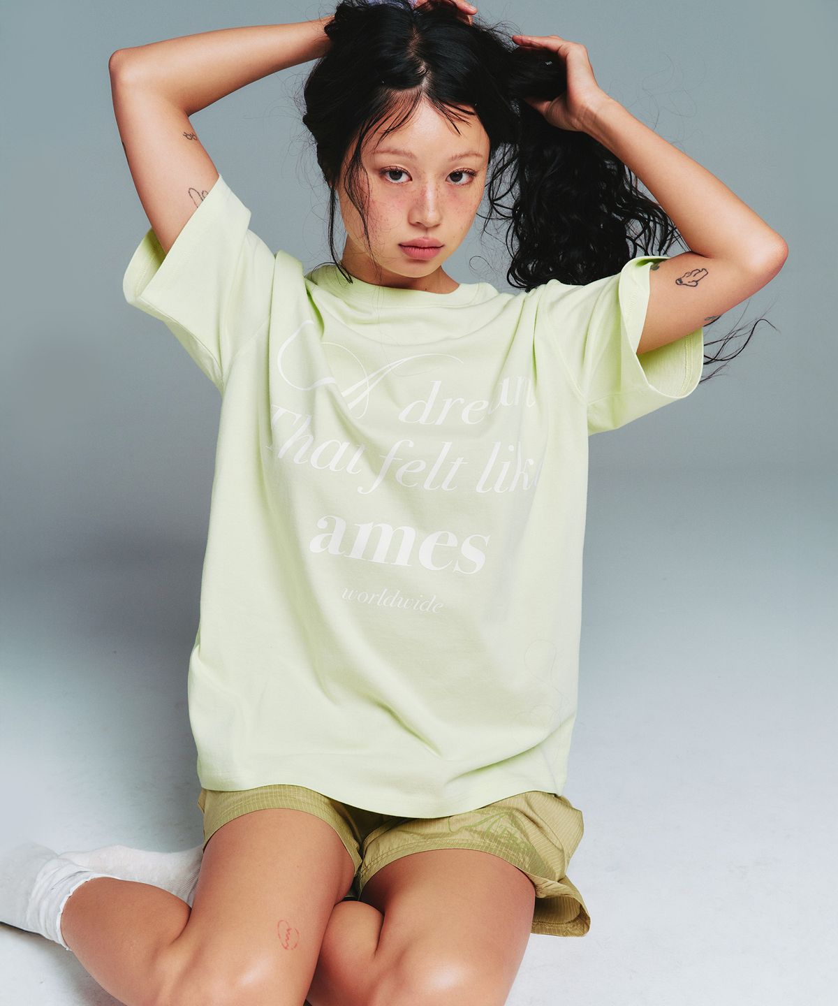 아메스 월드와이드(AMES-WORLDWIDE) CLASSIC GRACE TYPO TEE GREEN