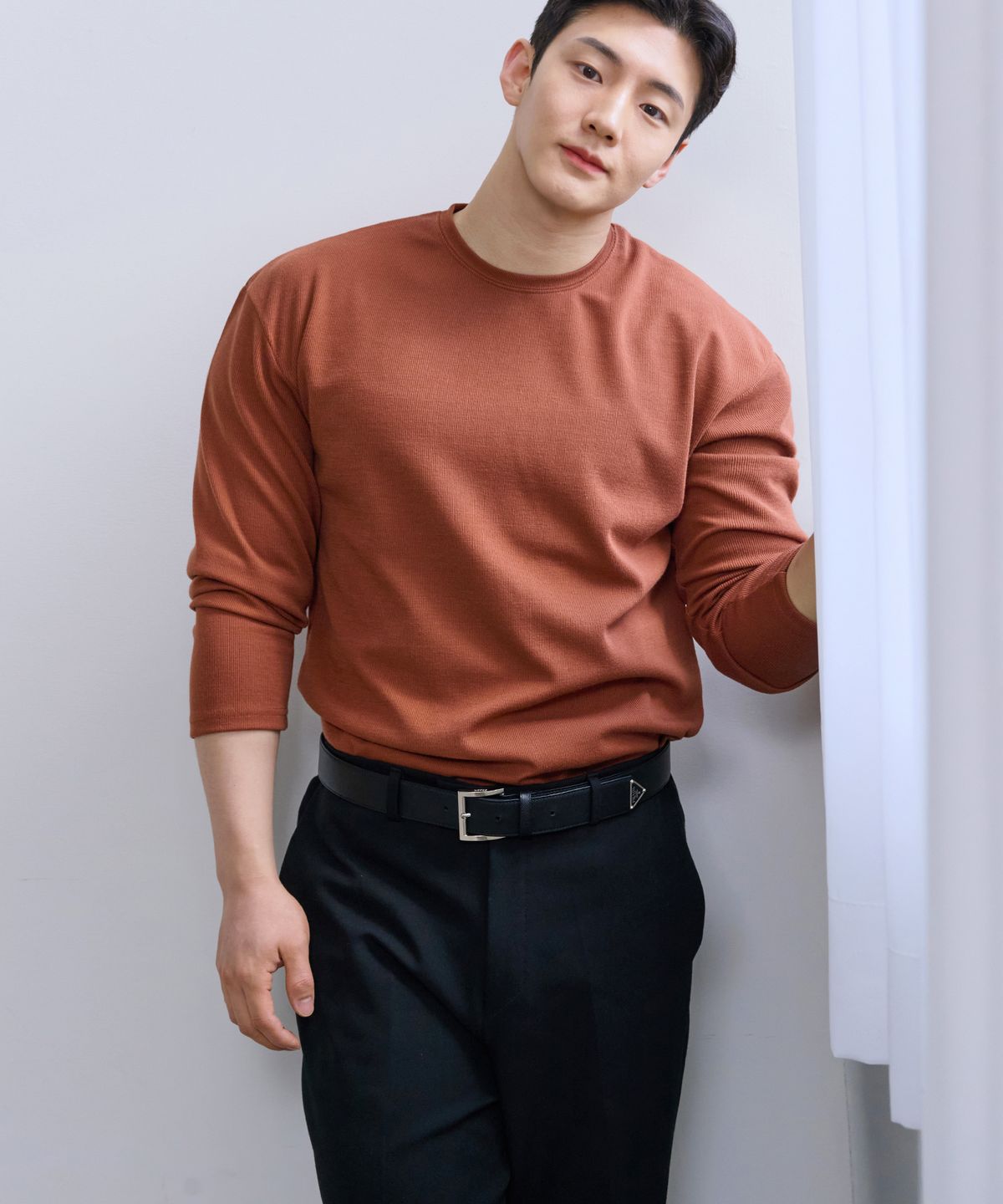 핵쿨남(HECKCOOLNAM) 탄탄 어깨넓어보이는 남자 머슬핏 긴팔 라운드 티셔츠