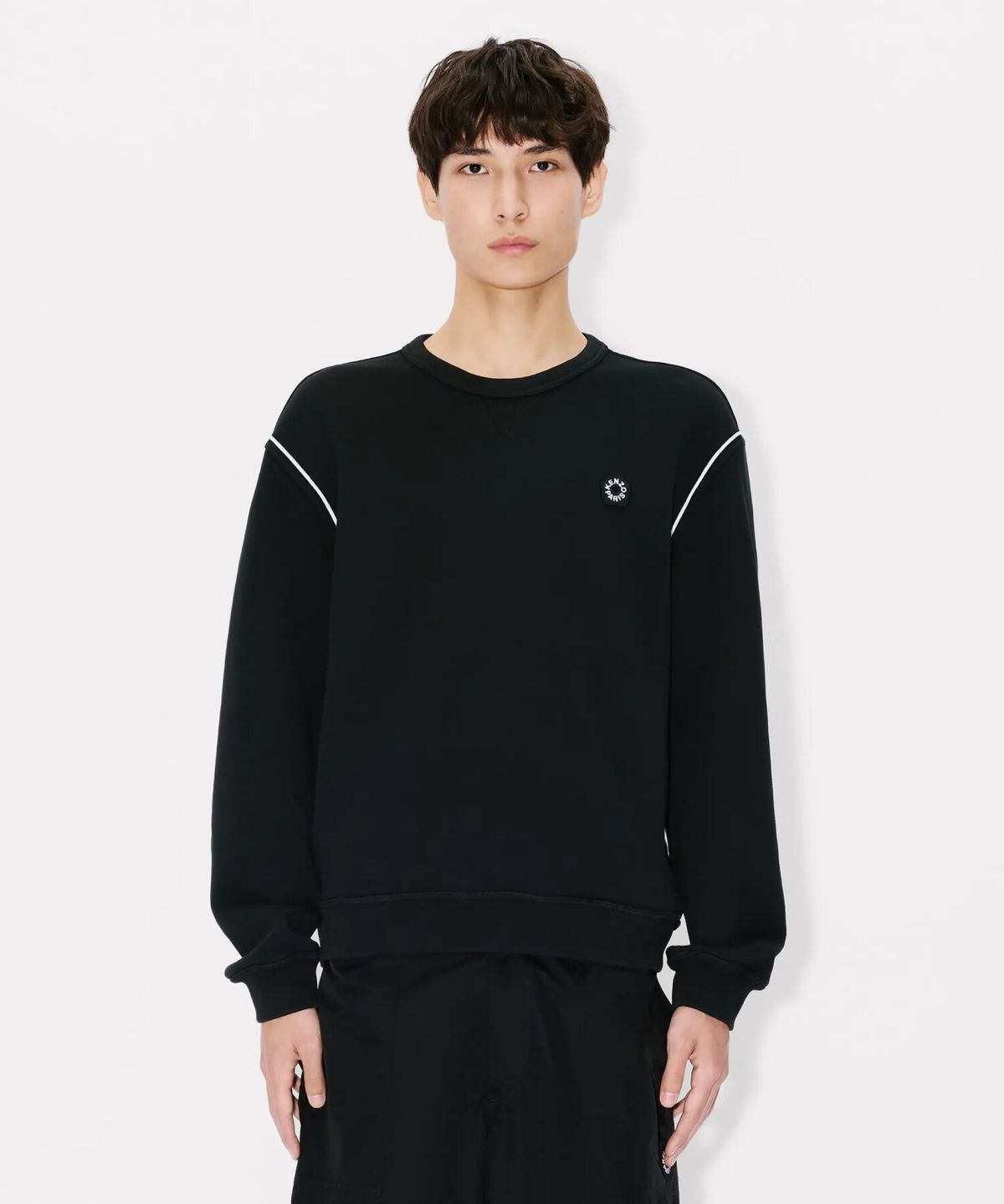 겐조(KENZO) 남성 보케 플라워 2.0 자수 클래식 스웻셔츠_K265AMW502BKX