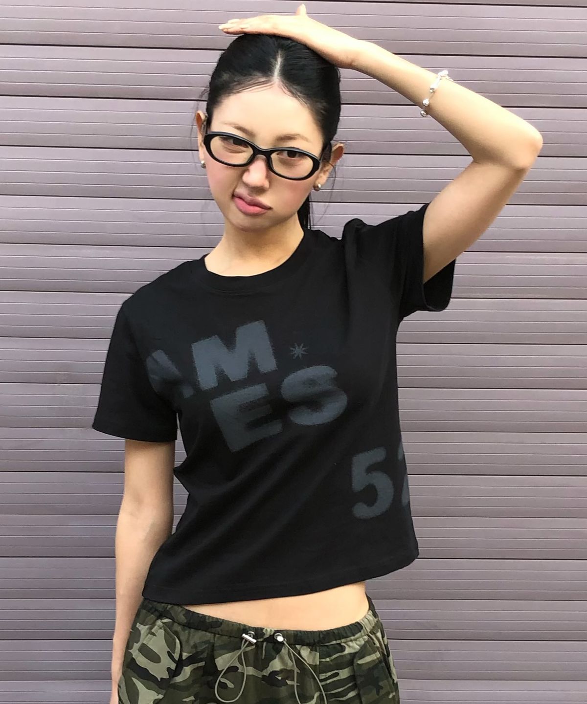 아메스 월드와이드(AMES-WORLDWIDE) SPRAY 52 TYPO TEE BLACK