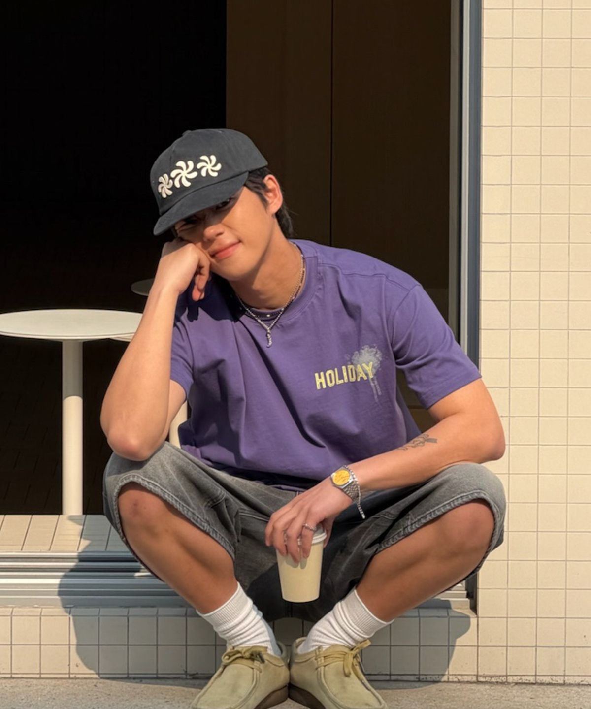 아모우(AMOU) HOLIDAY Half T- Shirts Purple