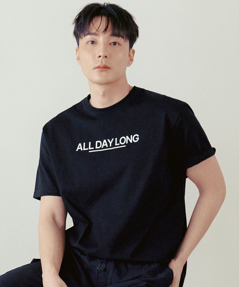 올데이롱 세미 루즈핏 티셔츠