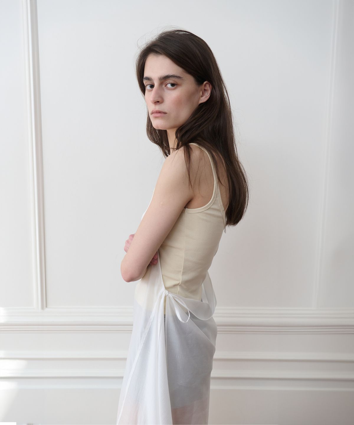 더포르타(THEPORTA) SHEER WRAP DRESS, WHITE
