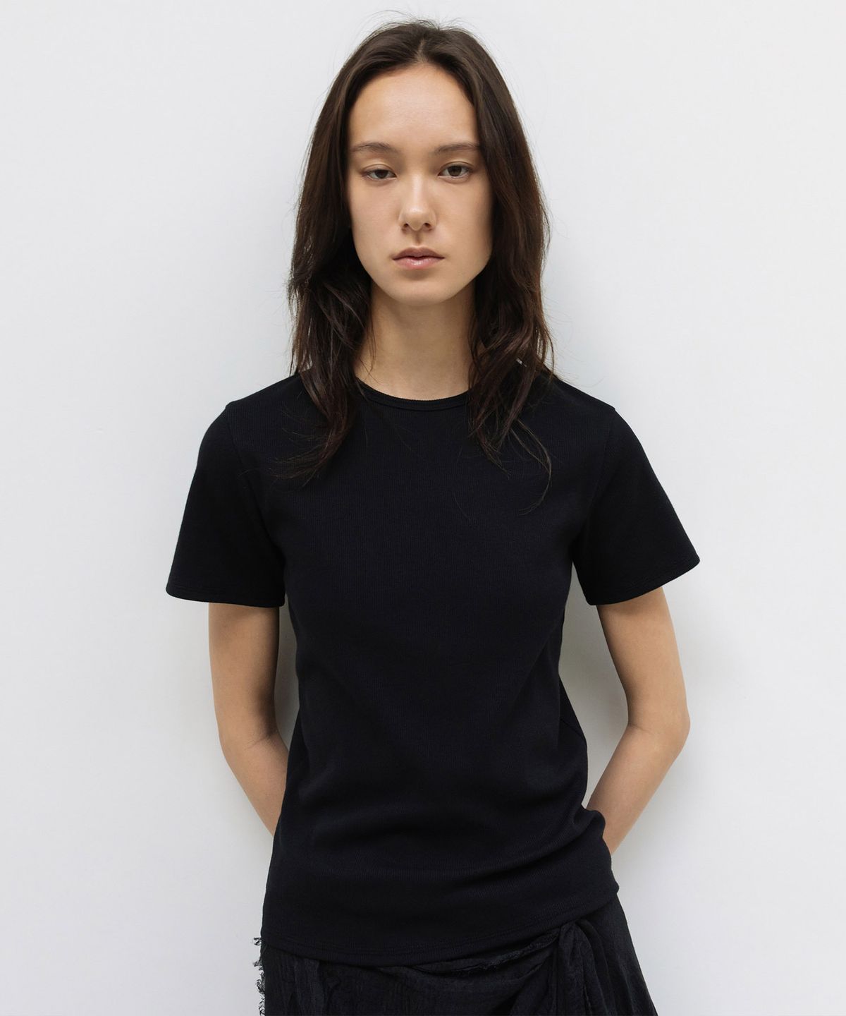 인사일런스 우먼(INSILENCE WOMEN) 워시드 립 하프슬리브 BLACK
