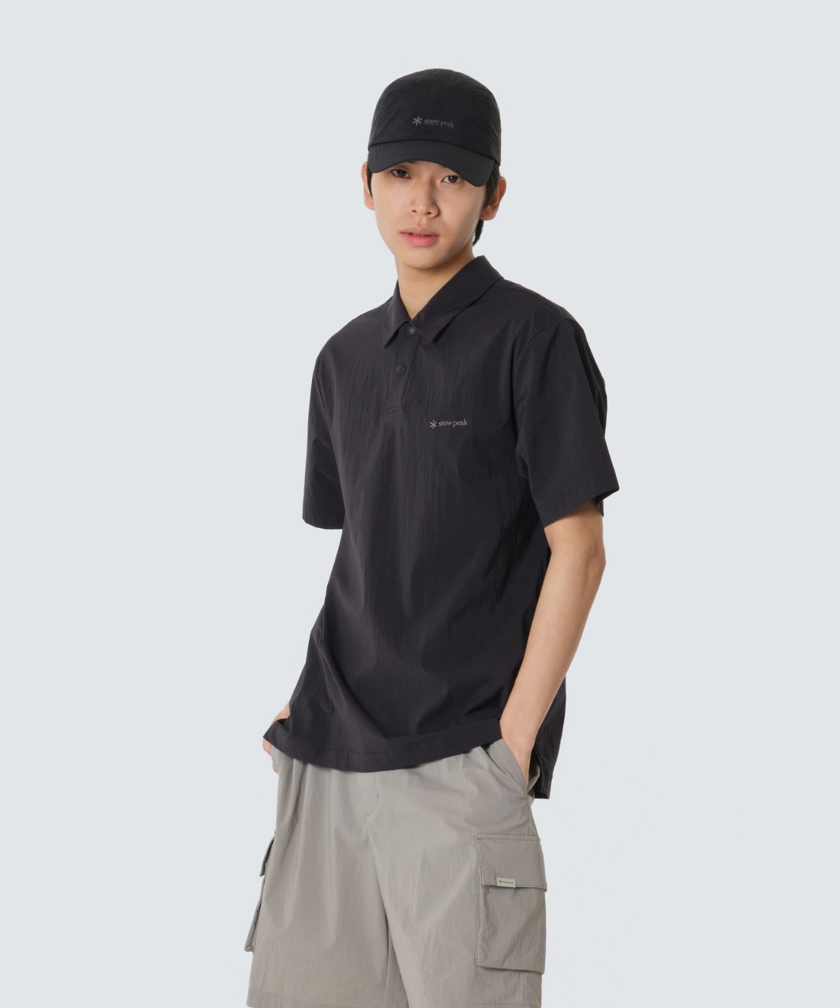 스노우피크 어패럴(SNOWPEAK APPAREL) 루트 반팔 폴로 티셔츠 (S26MMRPS60) Dark Charcoal
