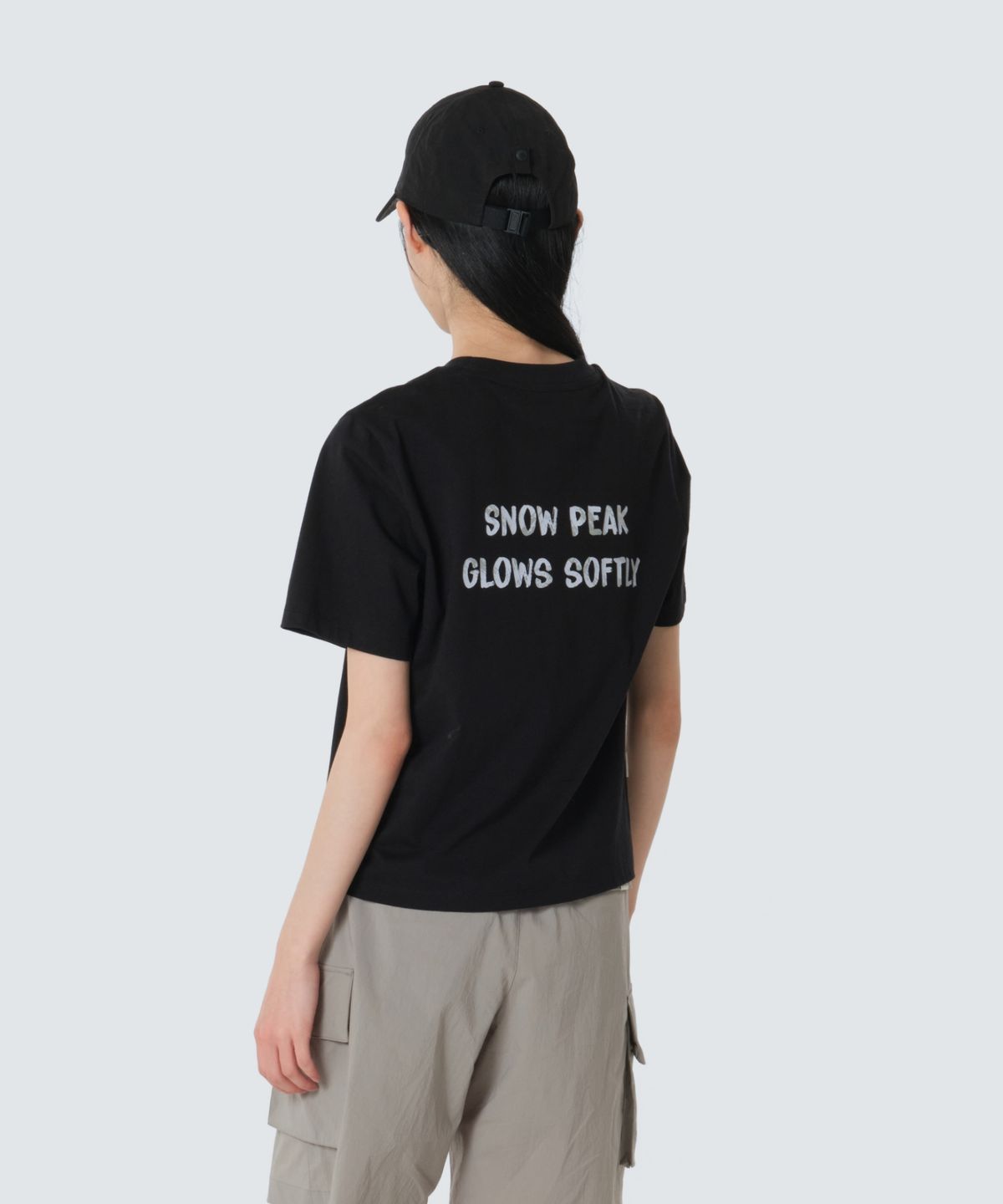 스노우피크 어패럴(SNOWPEAK APPAREL) 코튼 여성 레터링 반팔 티셔츠 (S26MWFTS65) Black