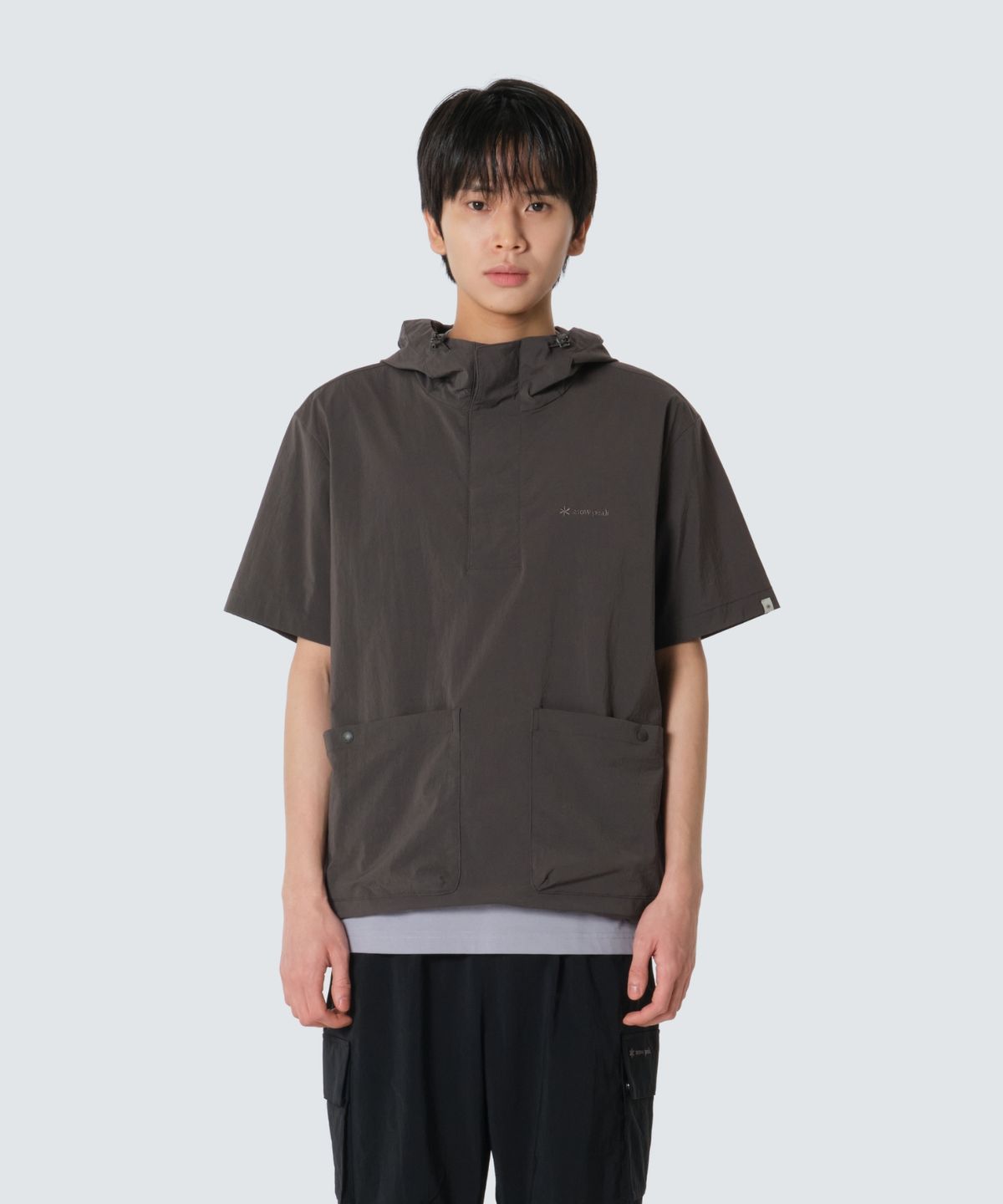 스노우피크 어패럴(SNOWPEAK APPAREL) 루트 후드 반팔 아노락 (S26MMRAN65) Chocolate Khaki