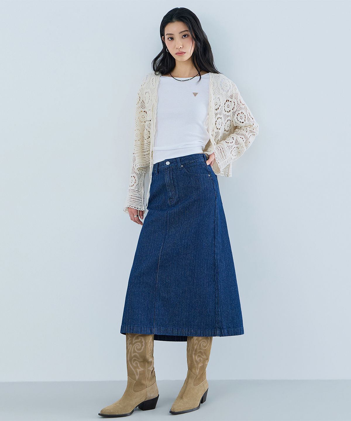 게스(GUESS) 1color 자가드 데님 롱스커트 OQ2D5950