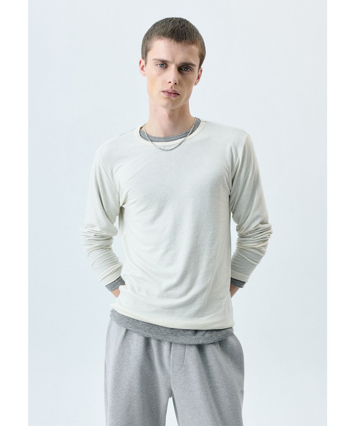 세비지(SAVAGE) Flatlock Crewneck Long Sleeve - Beige