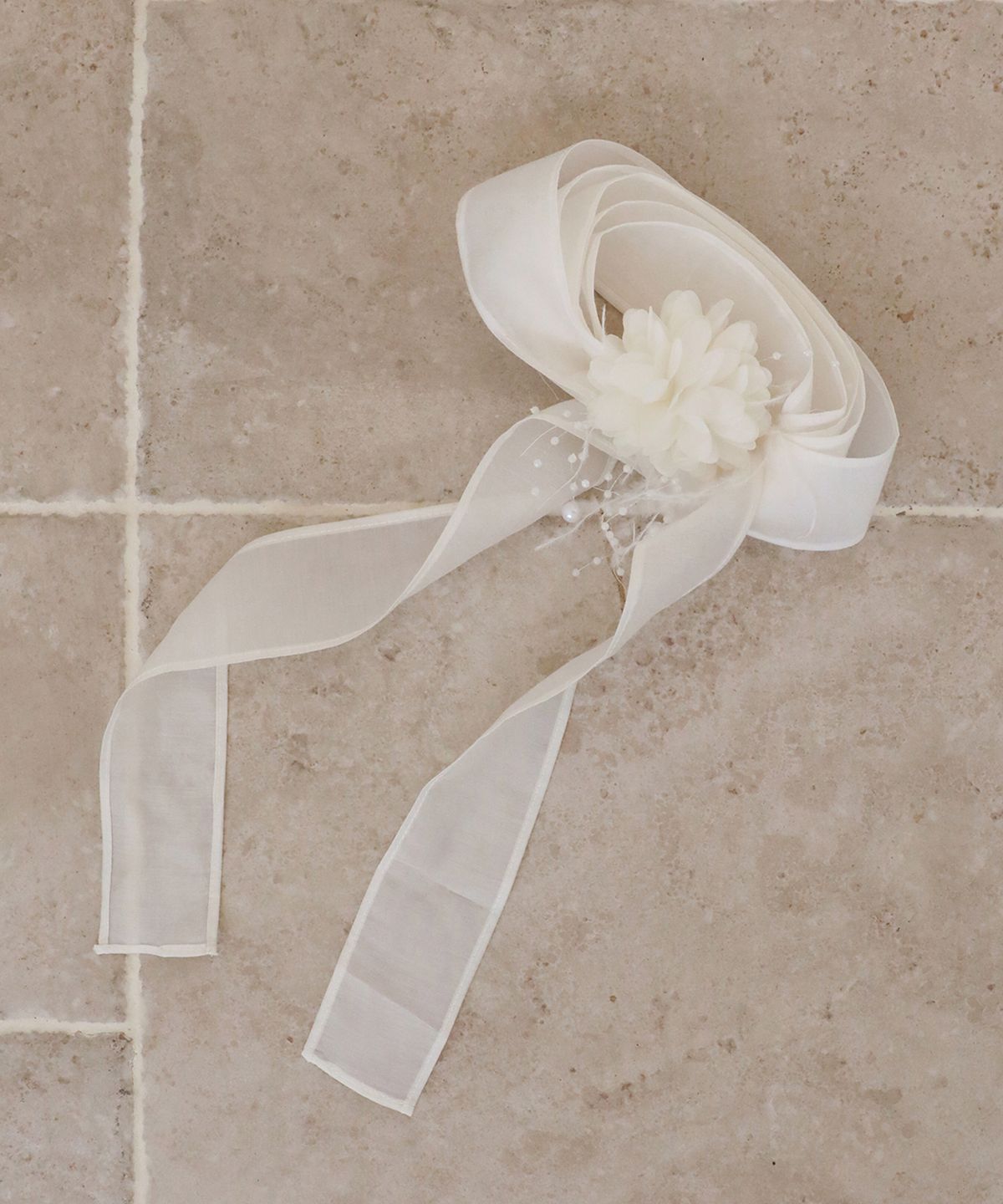 이보크에라(EVOKEERA) Dear Long Sheer Scarf(Ivory)