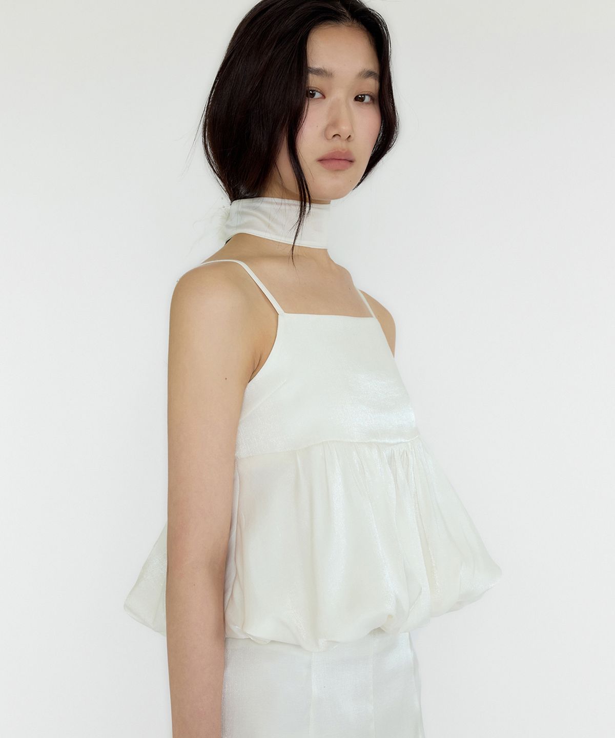 이보크에라(EVOKEERA) Florence Volume Sleeveless Blouse(Cream)
