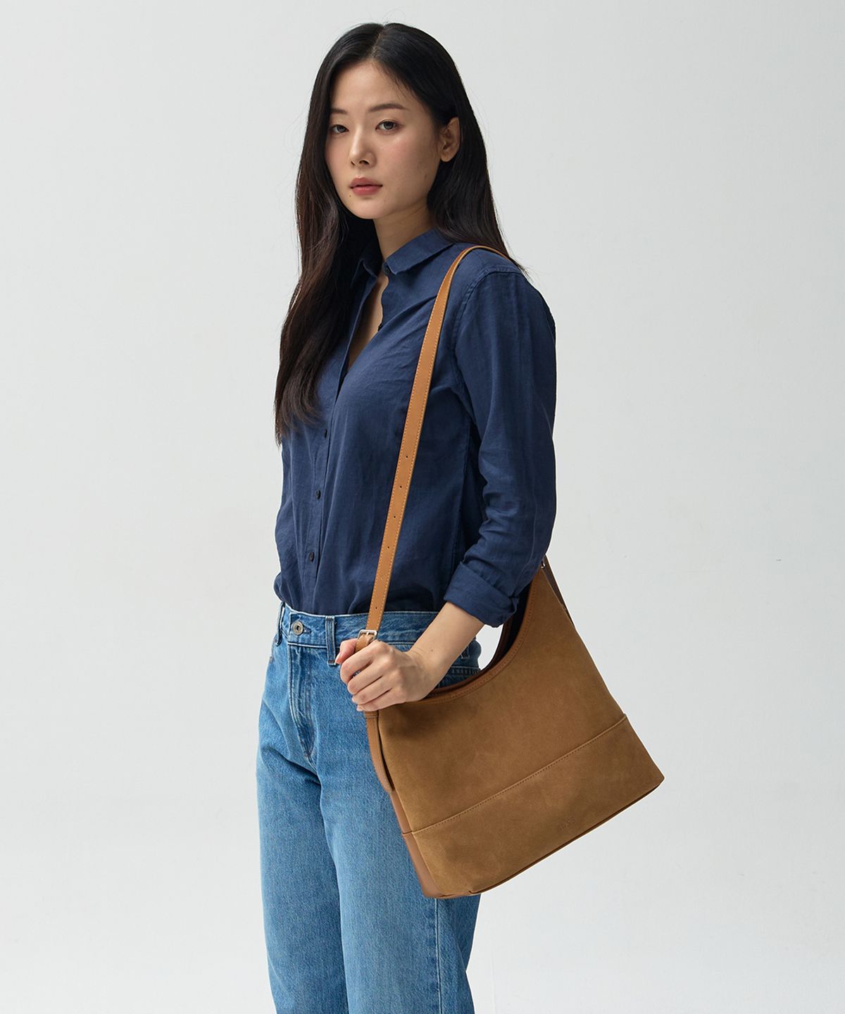 몽삭(MONSAC) Lea REVERSIBLE SHOULDER BAG Beige AP71-2668-GS