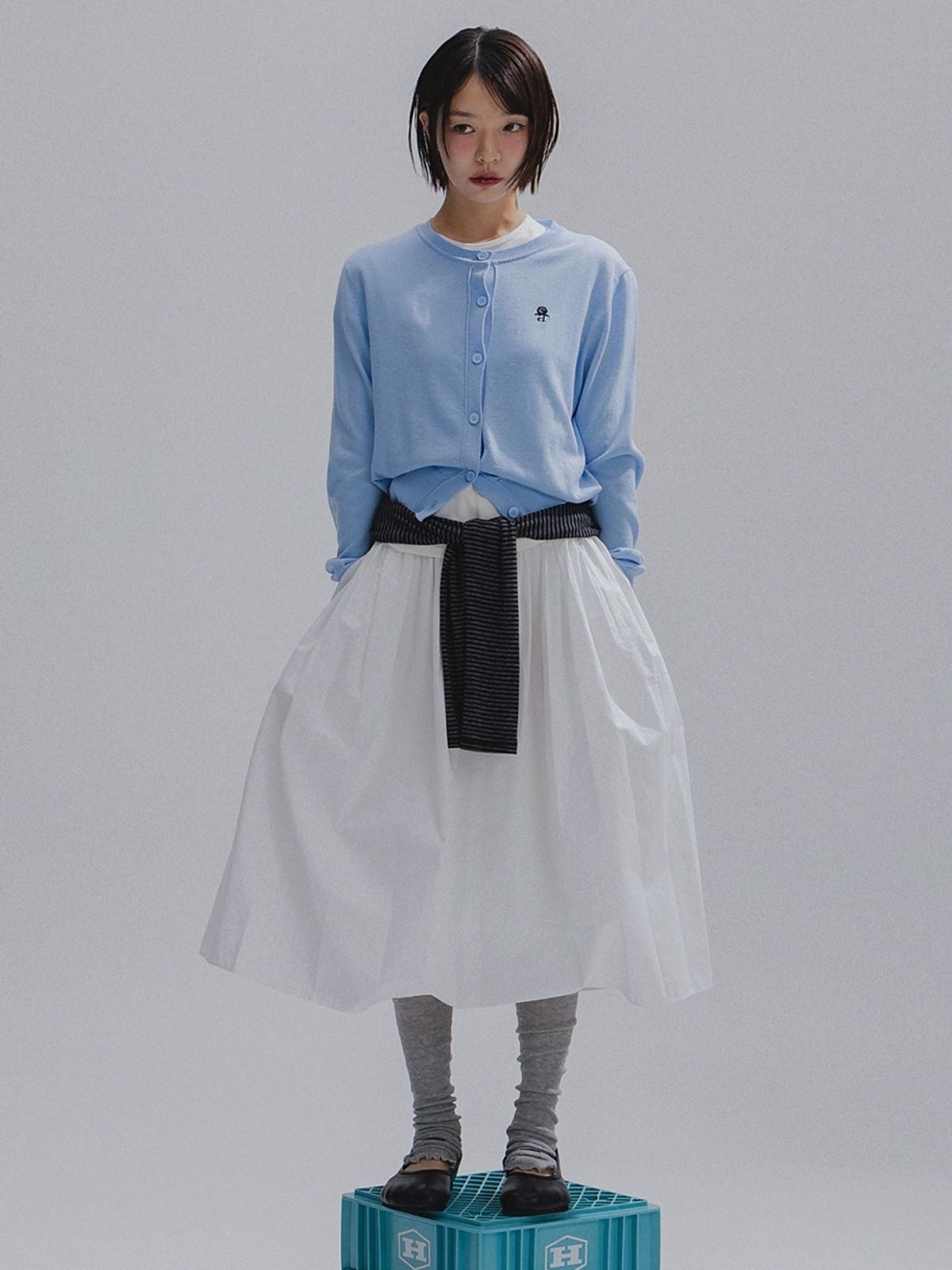 앤하츠(ANNEHEARTS) Crispy Balloon Long Skirt_WHITE