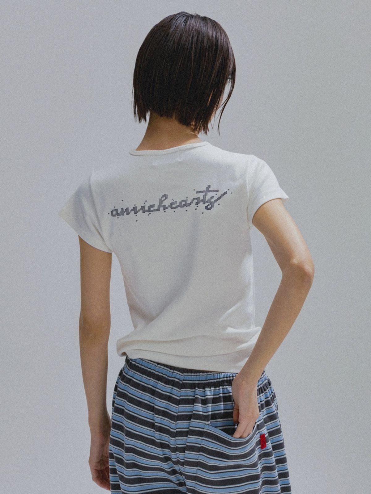 앤하츠(ANNEHEARTS) Slim Modal lettering Tee_IVORY