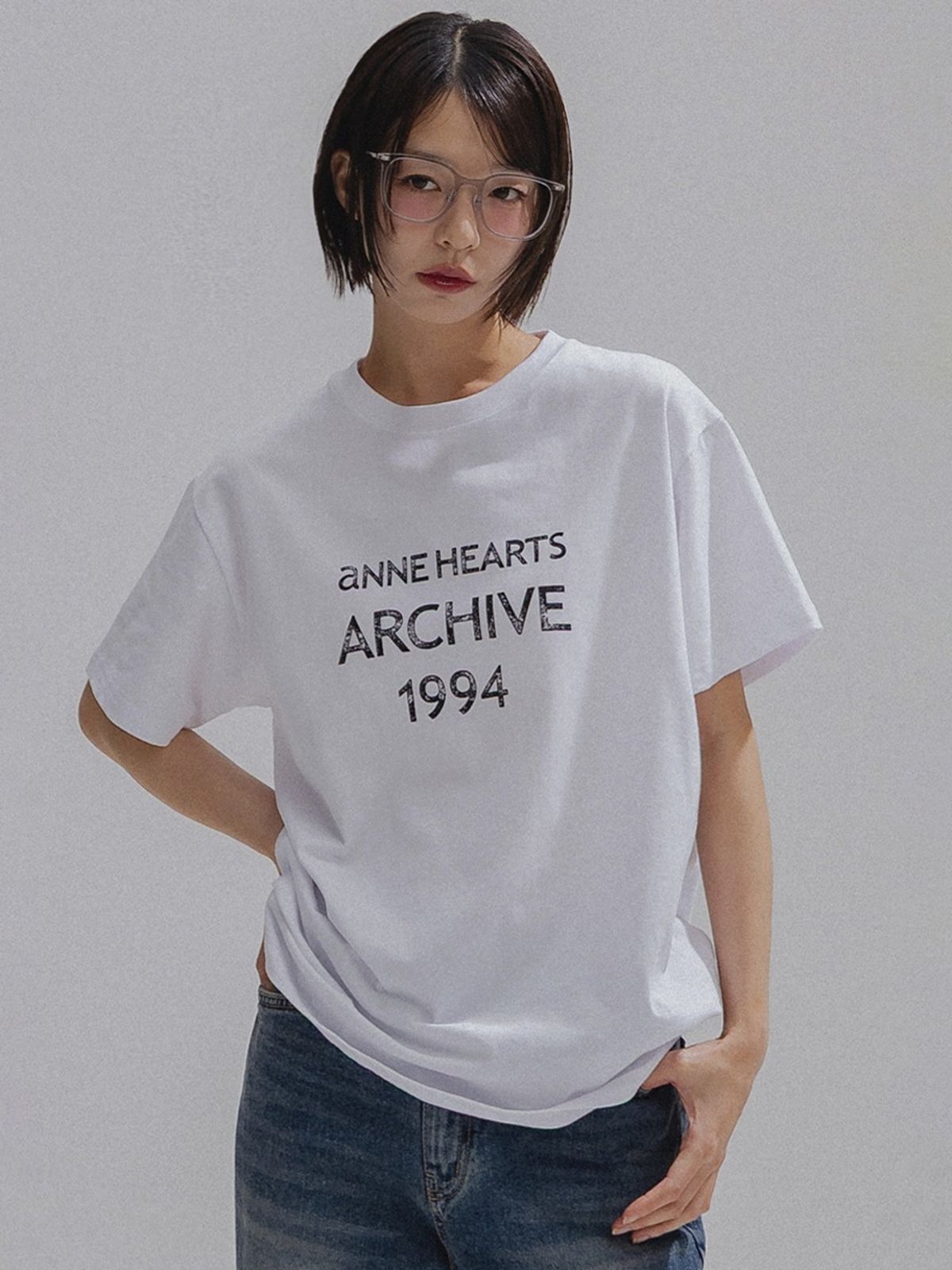 앤하츠(ANNEHEARTS) Vintage Letter ArchiveTee_WHITE