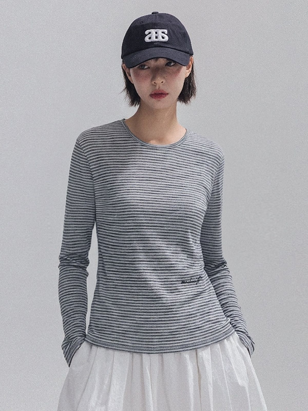 앤하츠(ANNEHEARTS) Double Stripe Slim Tee_GREY