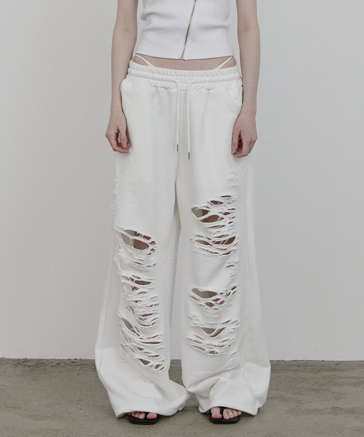 어니브(ANIV) DESTROYED BANDING SWEAT PANTS WHITE