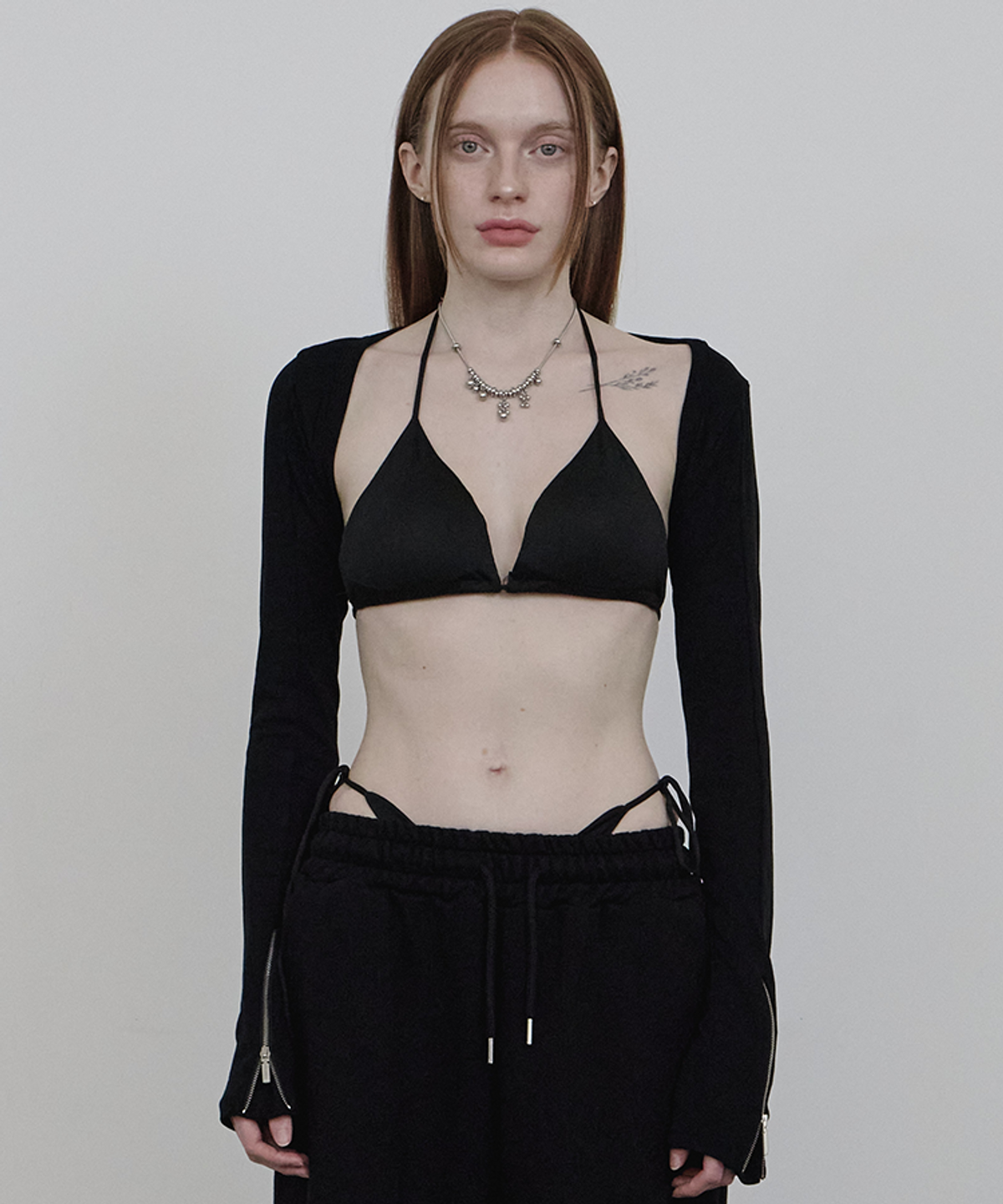 어니브(ANIV) HIPPIE SIDE ZIPPER BOLERO BLACK