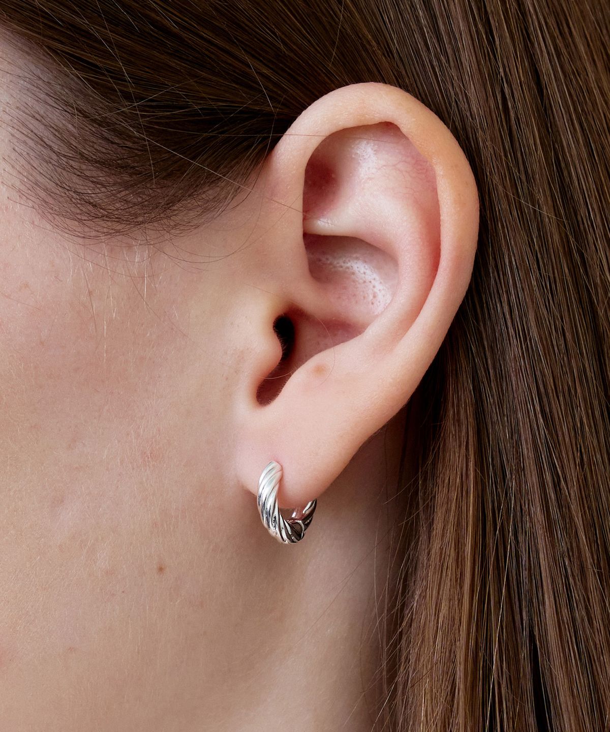 티오유(TOU) AL002 AFTER TWIST EARRINGS