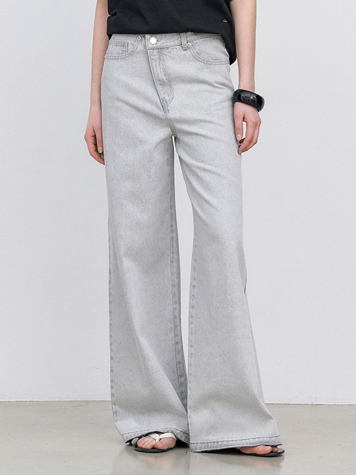 아틀리에 나인(ATELIER NAIN) TWO BUTTON SUMMER UNBAL DENIM PANTS (PT-5768)