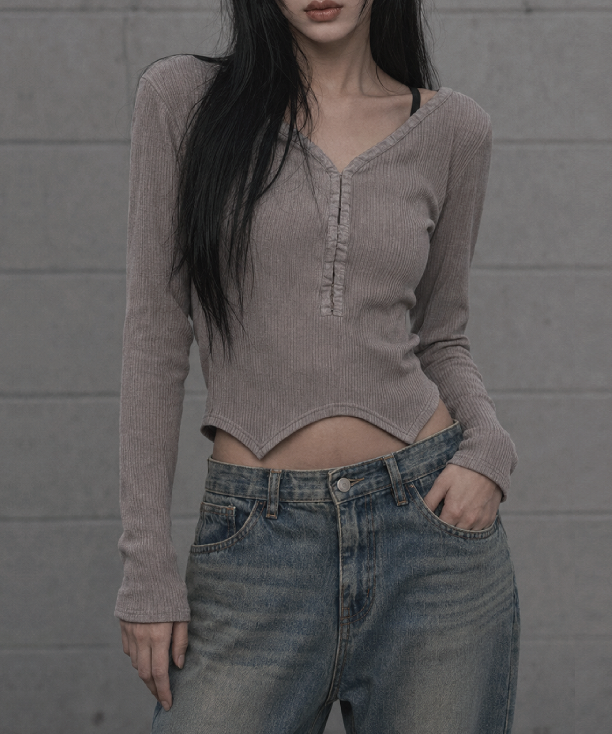 컷아웃(CUTOUT) 후크드 후디- 블랙 모카