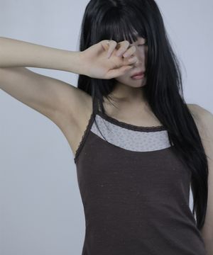 플라워 레이스 슬리브리스-브라운