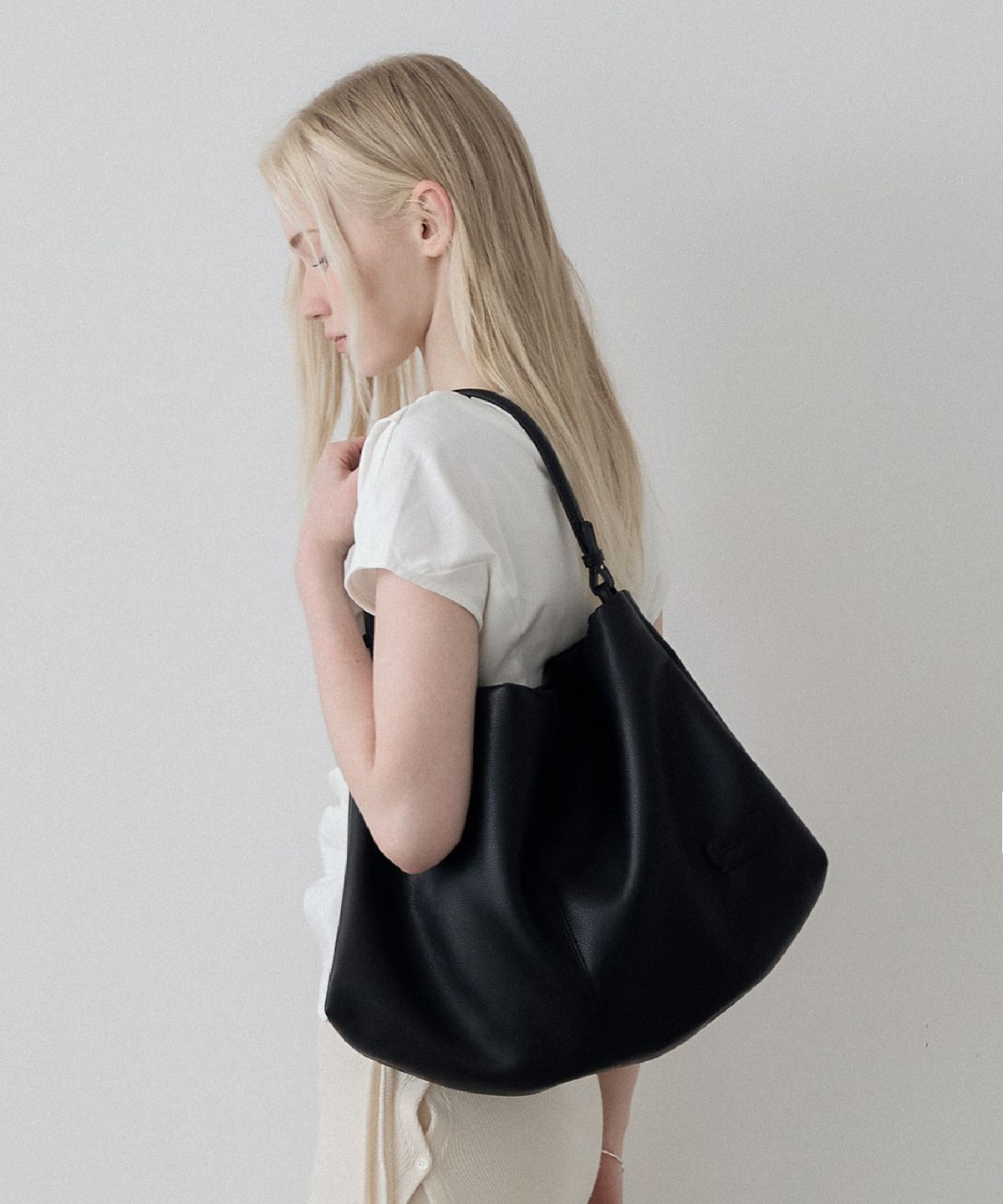 엑타(ECTAR) odd big bag - 오드 빅백 [블랙]
