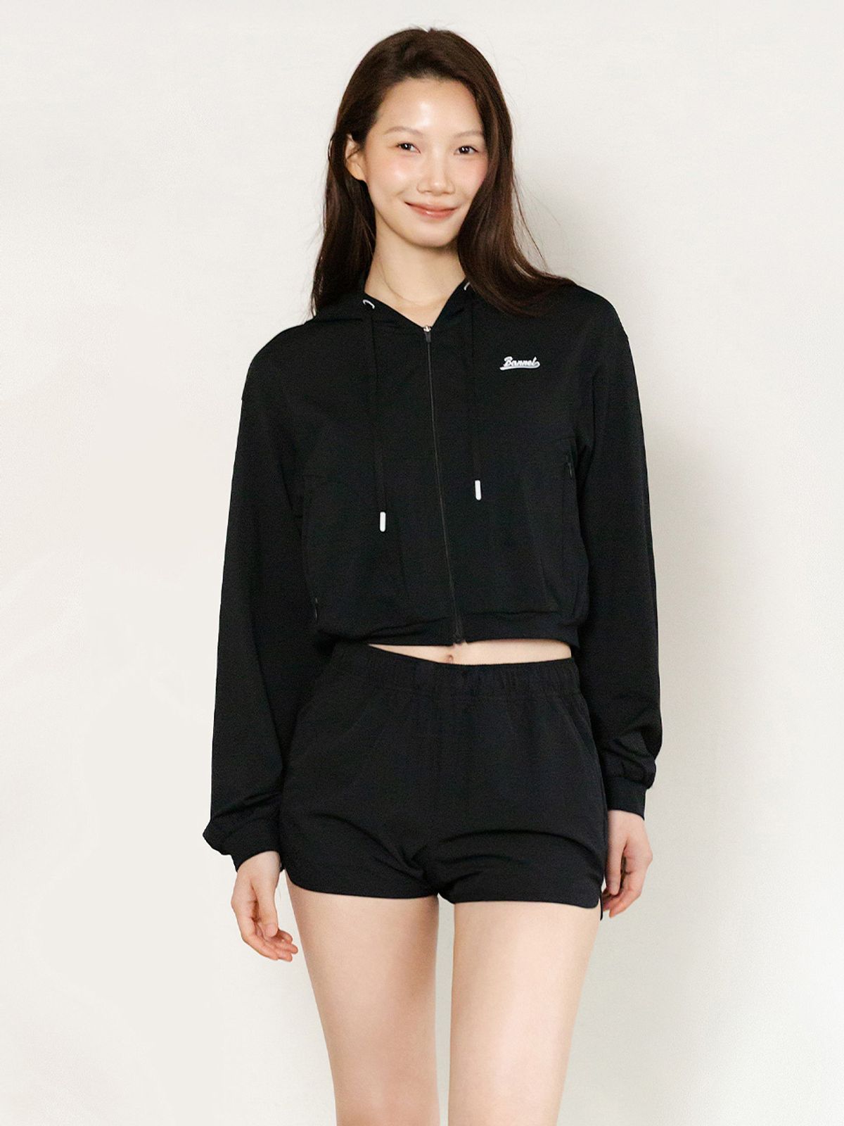 배럴(BARREL) 우먼 크롭 루즈핏 집업 후드 래쉬가드 블랙 (B6SWWCZ021BLK)