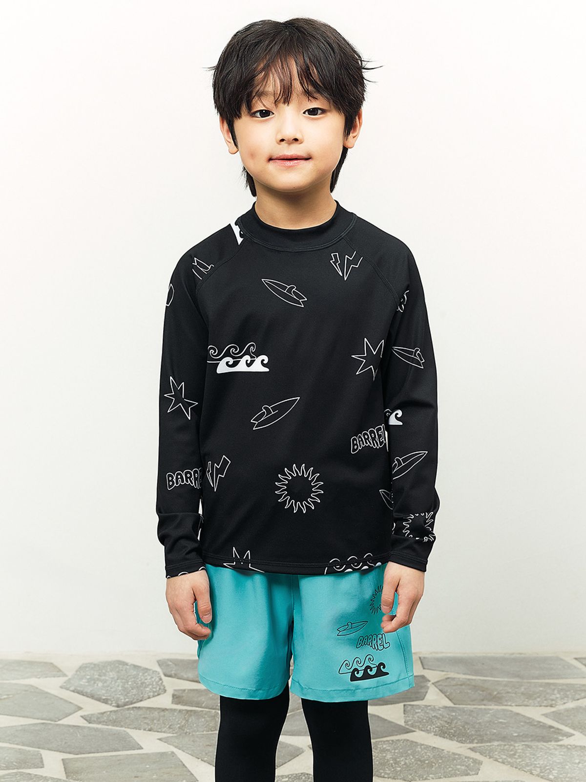 배럴(BARREL) 키즈 스탬프 래쉬가드 블랙 (B6SKWRG311BLK)