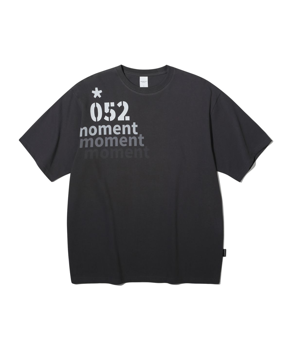 어반스터프(URBANSTOFF) 모먼트 그라데이션 티 (챠콜)
