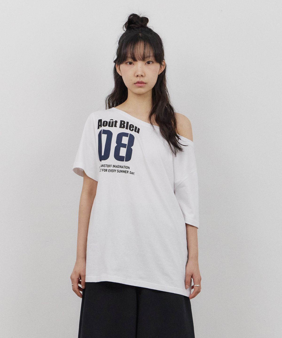 어반스터프(URBANSTOFF) 썸머데이 오프숄더 티 (화이트)