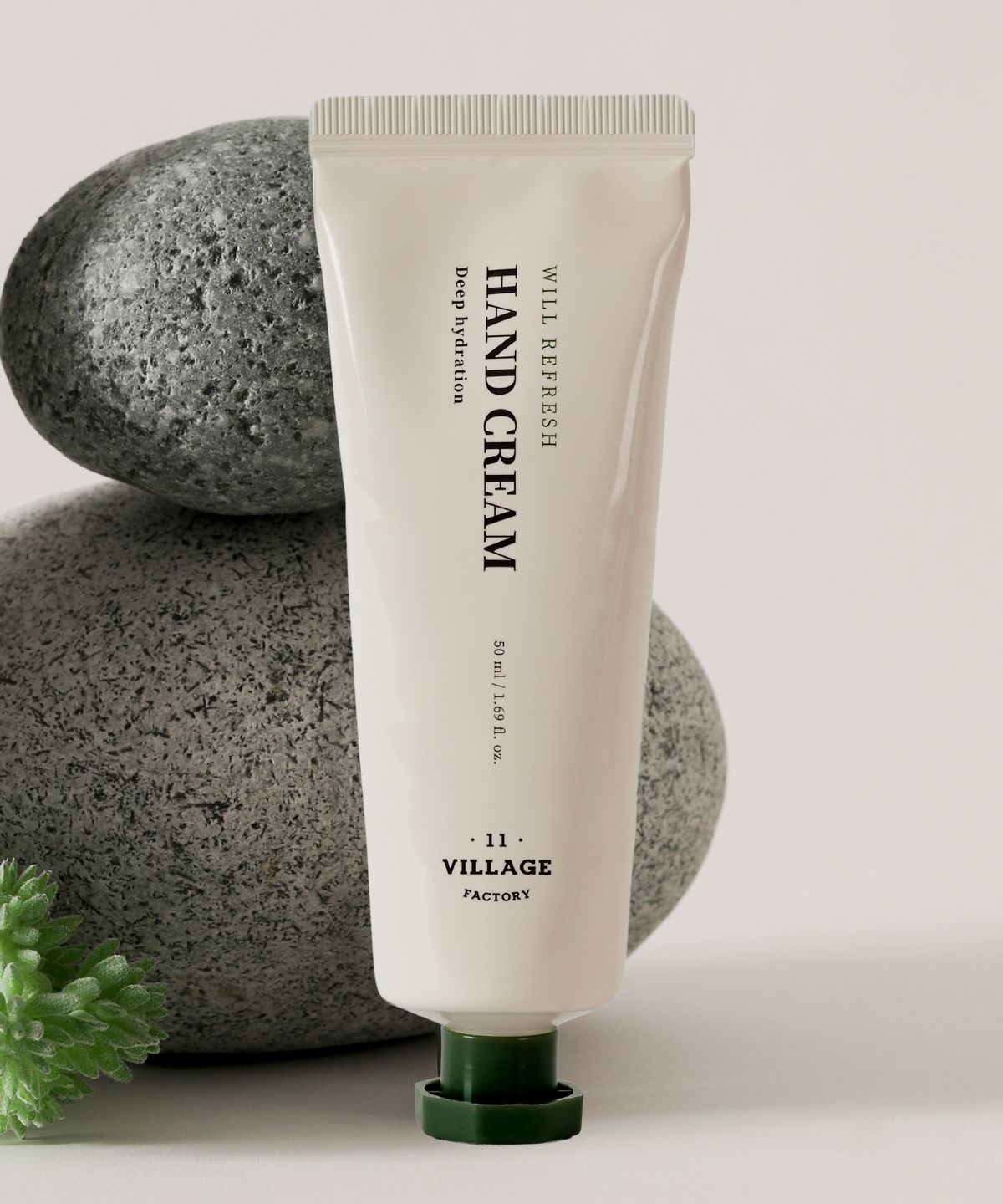 빌라쥬11팩토리(VILLAGE11FACTORY) 윌 아로마 에센셜즈 고보습 핸드크림 50ml