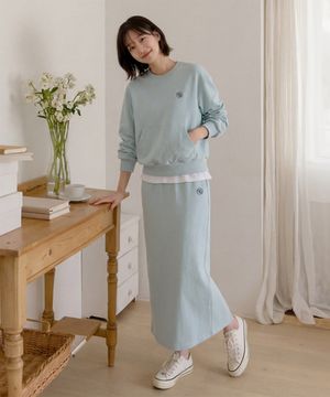 GQ 레이어드 자수 맨투맨&스커트 세트 96436