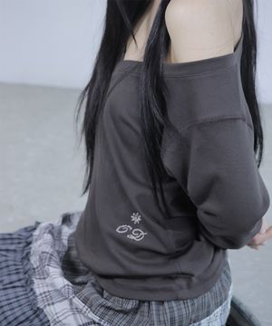 루즈 브이넥 롱 슬리브-브라운