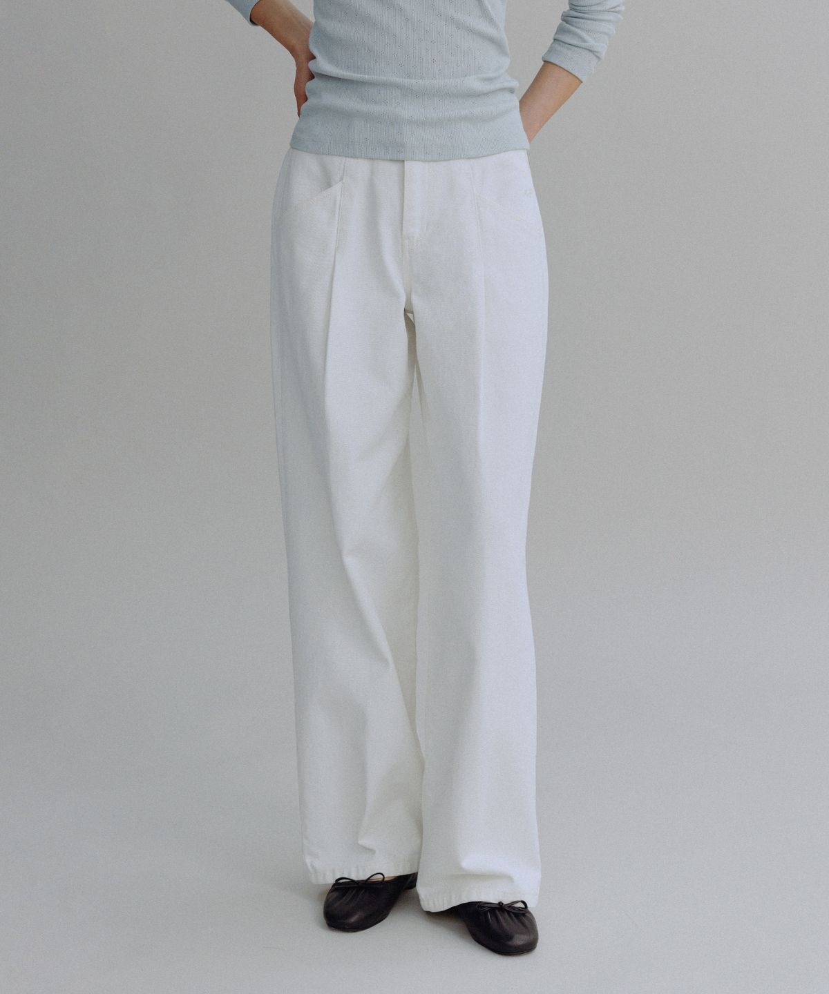 망고매니플리즈(MANGO MANY PLEASE) JETA PINTUCK JEANS_IVORY