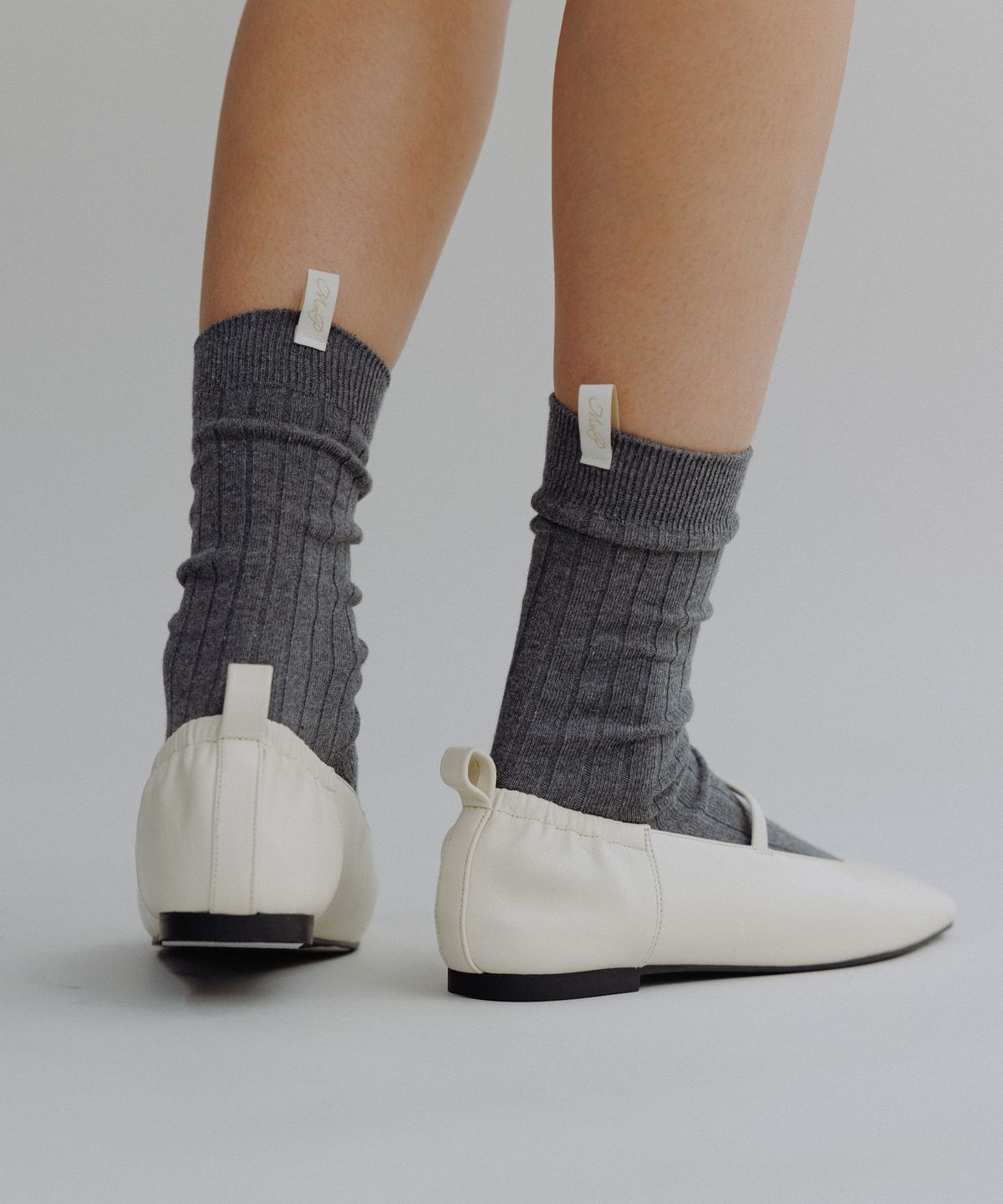 망고매니플리즈(MANGO MANY PLEASE) KAI RIBBED SOCKS_3COLORS