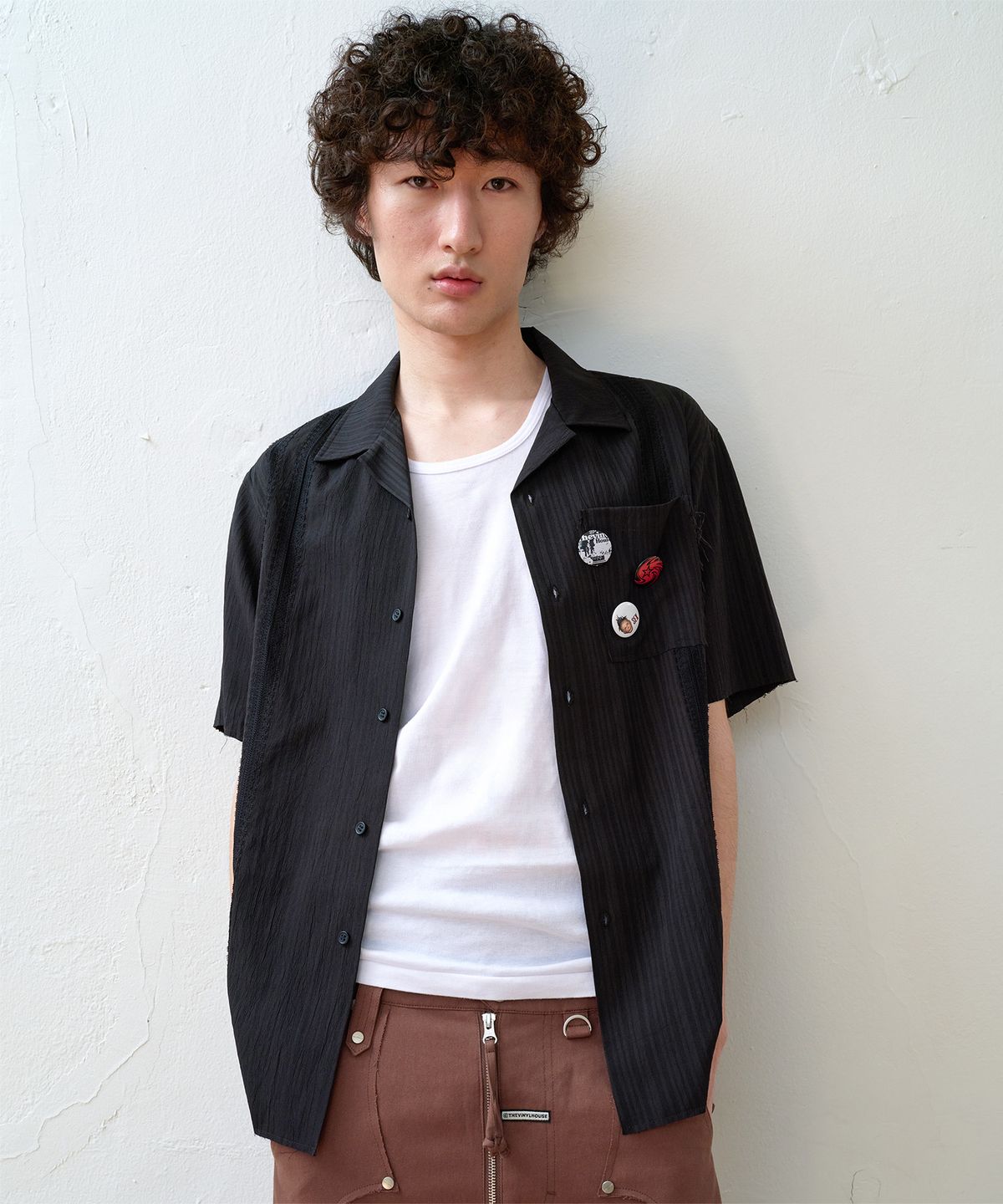 더바이닐하우스(THEVINYLHOUSE) LACE MIXED SHORT SLEEVE SHIRTS BLACK
