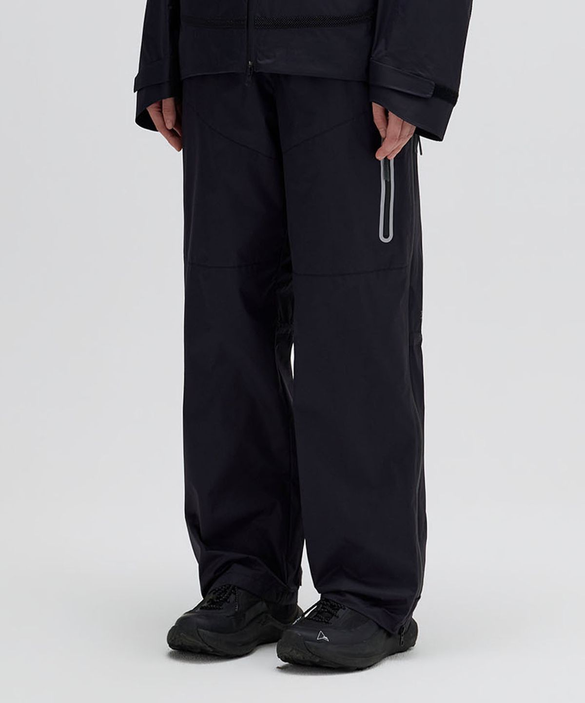 웰터 익스페리먼트(WELTER EXPERIMENT) HYDRAIR BALANCE PERTEX SHELL PANTS_BLACK