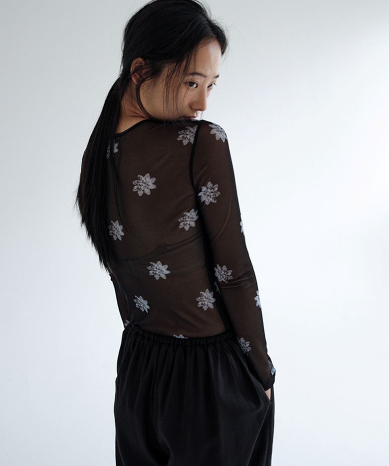 PRINT SEE-THROUGH TEE _BLACK