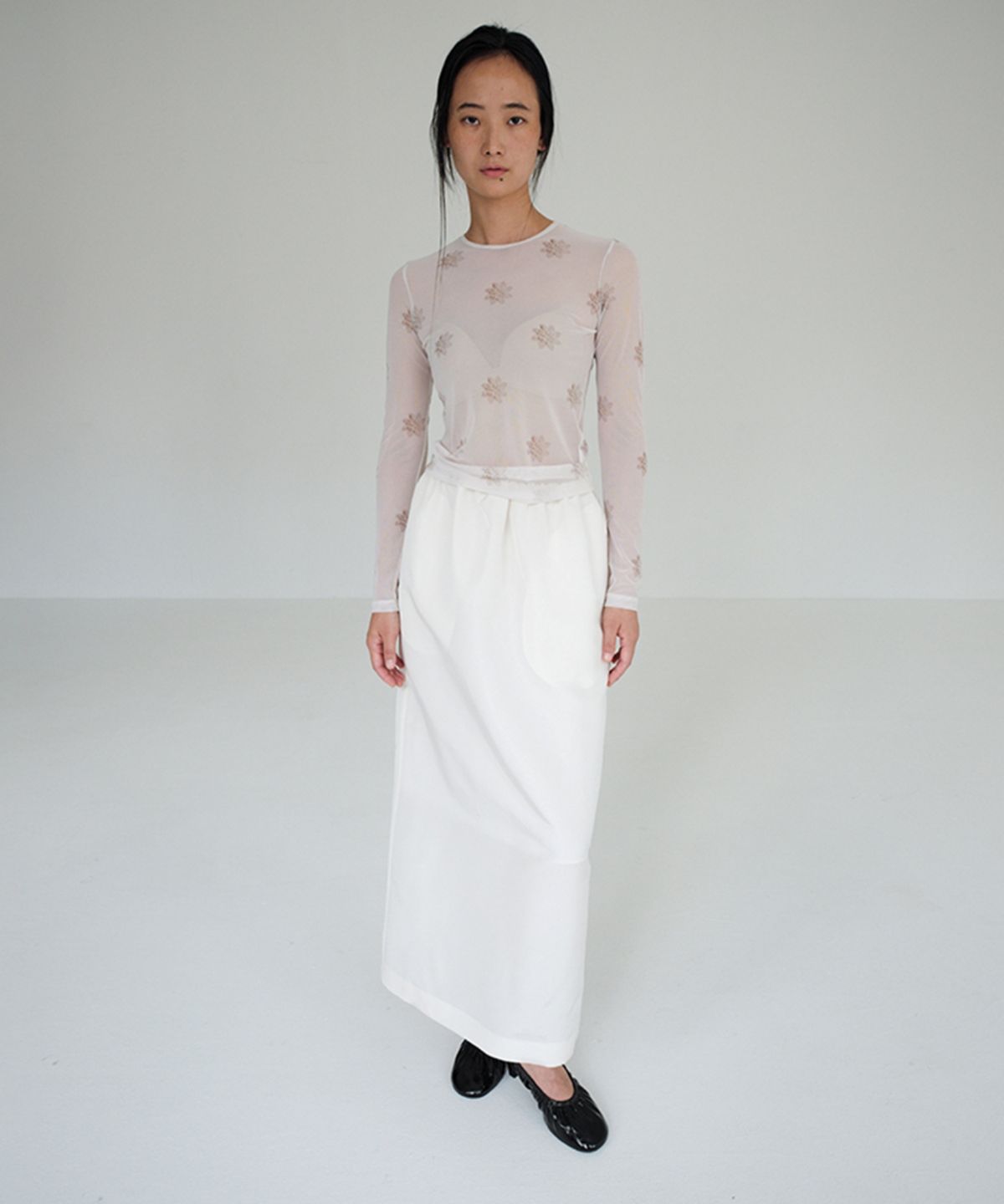더룸(THELOOM) PRINT SEE-THROUGH TEE _LIGHT BEIGE