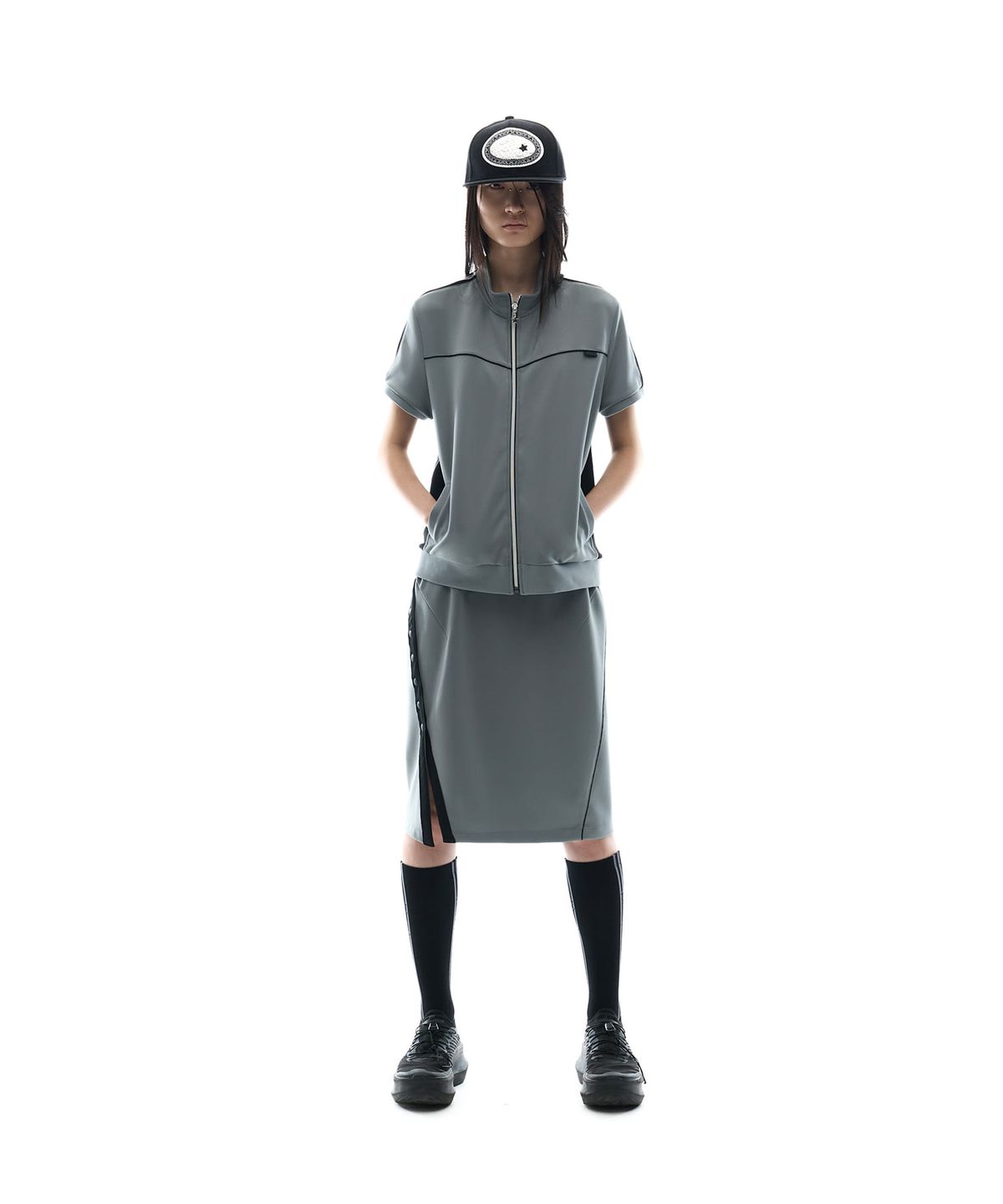 오호스(OJOS) Button Slit Track Skirt / Khaki