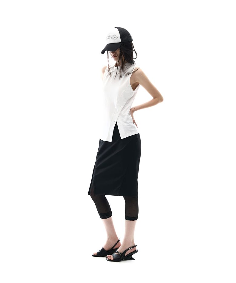 Button Slit Track Skirt / Black