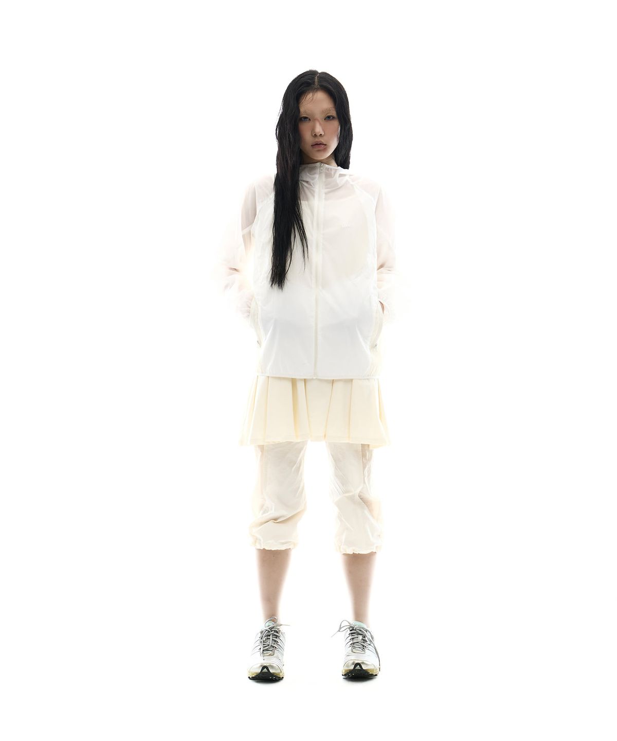 오호스(OJOS) Paneled Lightweight Windbreaker / Ivory