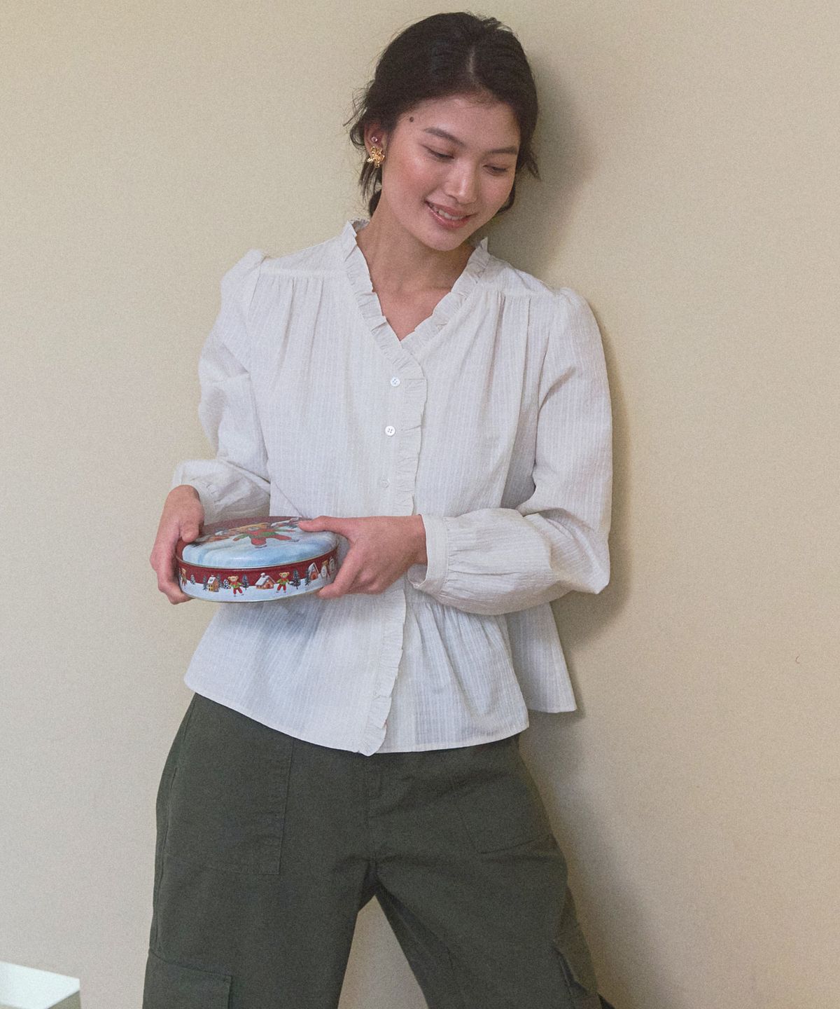 뉴루키(NEW LOOKY) Shirring point blouse_Cream