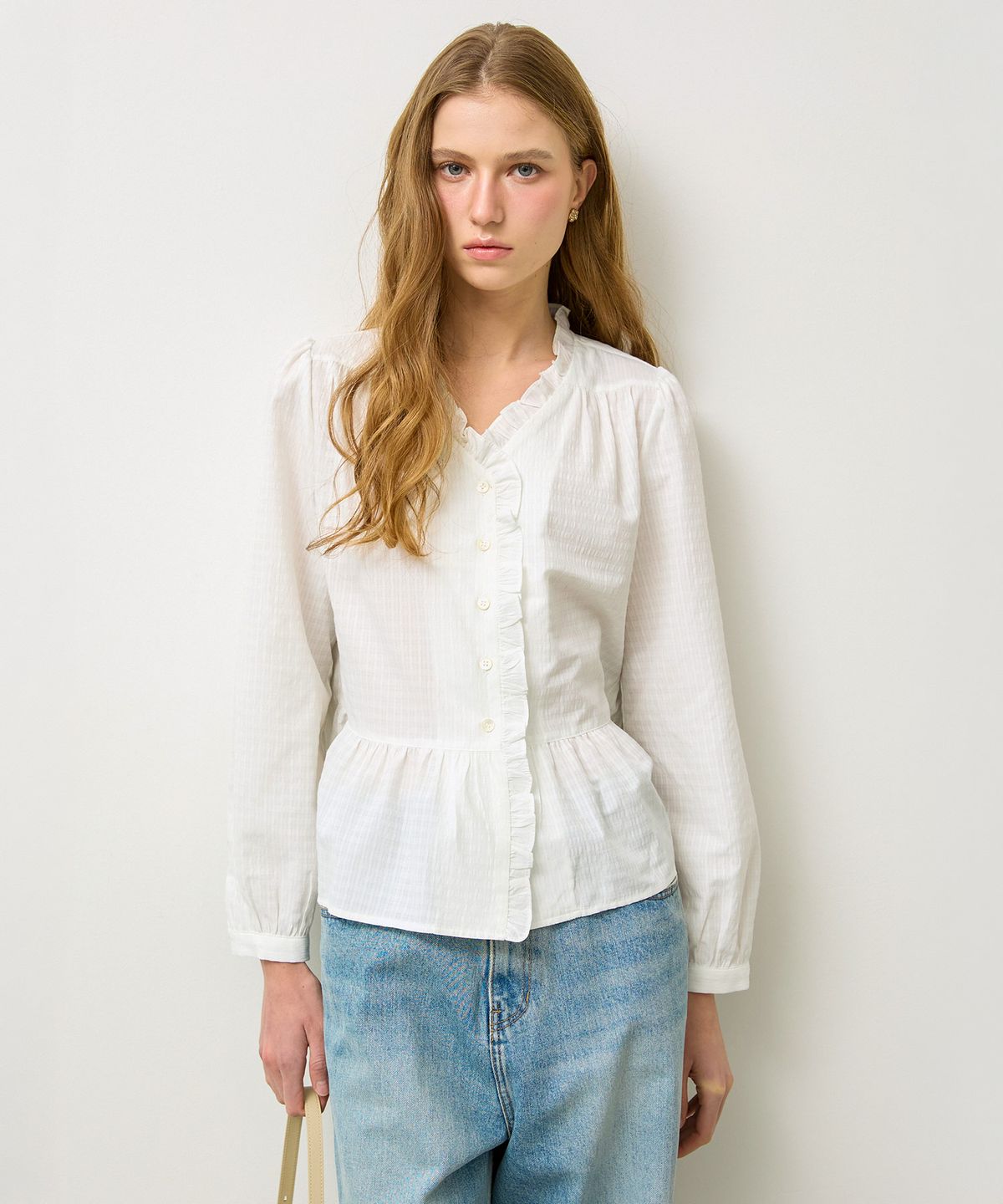 뉴루키(NEW LOOKY) Shirring point blouse_Ivory