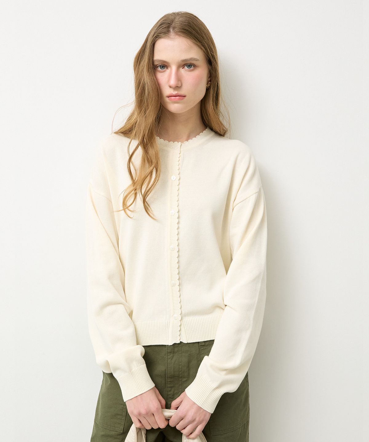 뉴루키(NEW LOOKY) Base loose fit cardigan_Ivory