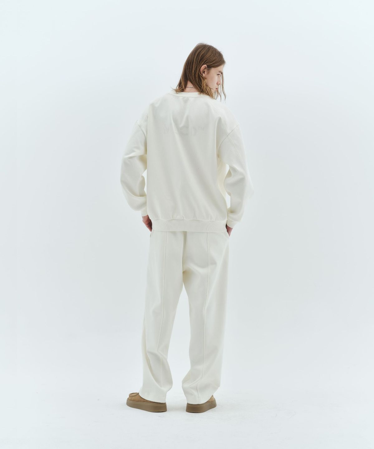 밀라코드(MILACODE) Wide-Fit Pullover Set-up (O/WHITE)