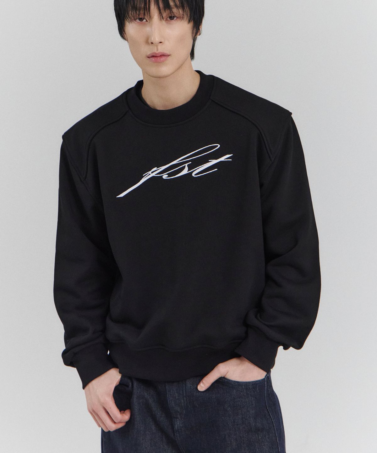 포스센스티브(FORCESENSITIVE) FORCE FST SIGN LOGO SWEAT SHIRT (BK)