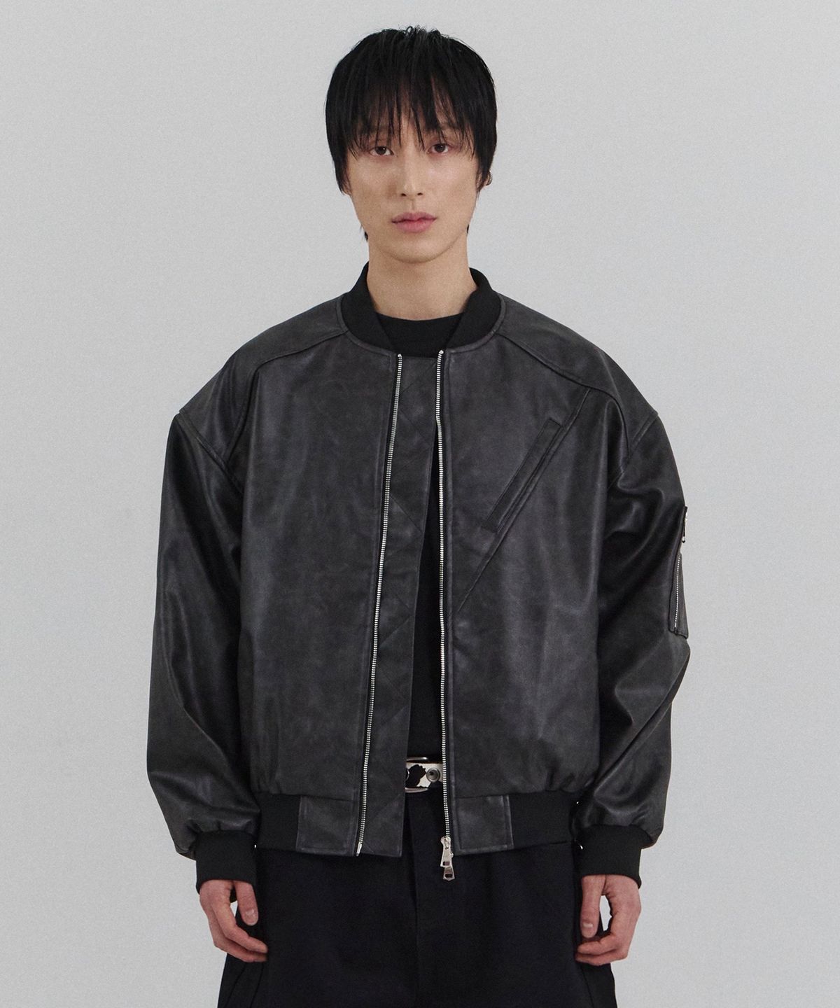 포스센스티브(FORCESENSITIVE) FORCE LEATHER MA-1 (BK)