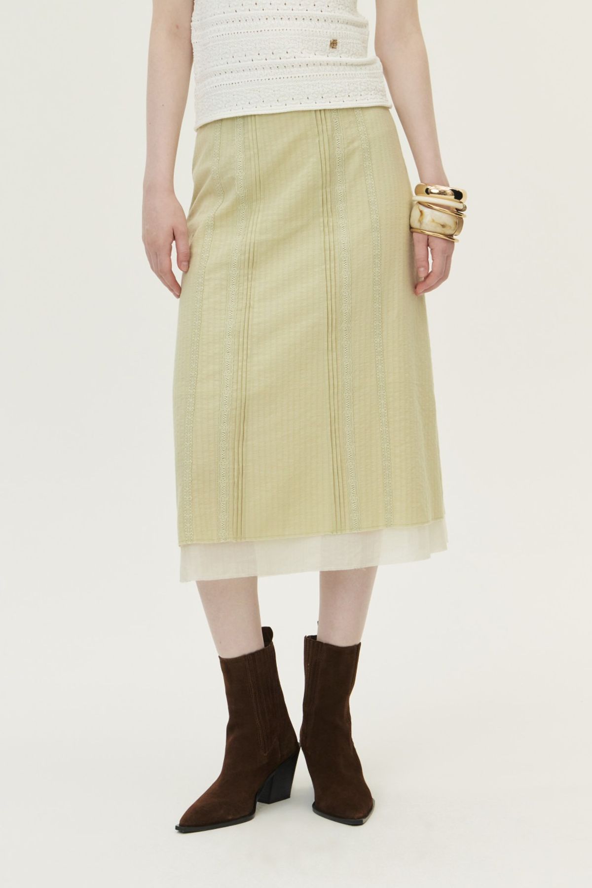쿠메(KUMÉ) Lace Pintucked Midi Skirt, Olive